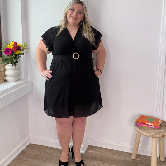 Robe courte chic noire