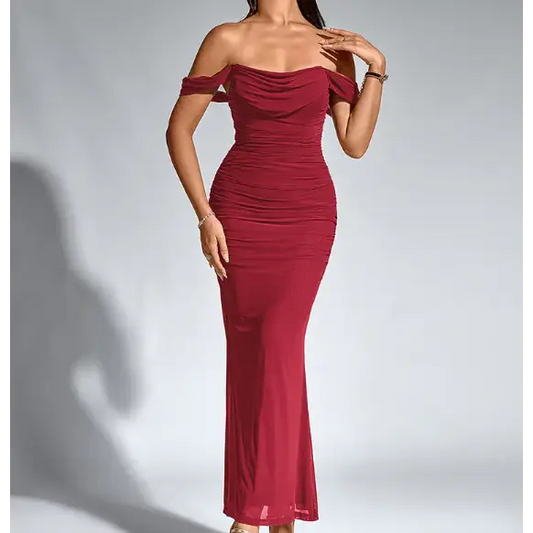 Robe Scarlet Étreinte